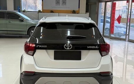Toyota Yaris XP150 рестайлинг, 2022 год, 1 399 000 рублей, 5 фотография