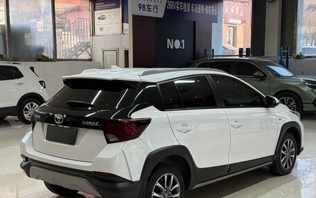 Toyota Yaris XP150 рестайлинг, 2022 год, 1 399 000 рублей, 6 фотография