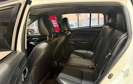 Toyota Yaris XP150 рестайлинг, 2022 год, 1 399 000 рублей, 14 фотография