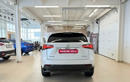 Lexus NX I, 2015 год, 3 199 900 рублей, 5 фотография