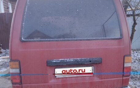 Nissan Urvan III, 1992 год, 280 000 рублей, 4 фотография
