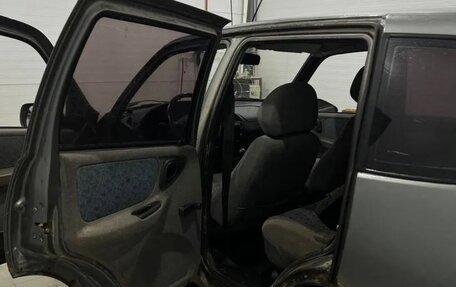 Chevrolet Niva I рестайлинг, 2005 год, 150 000 рублей, 8 фотография