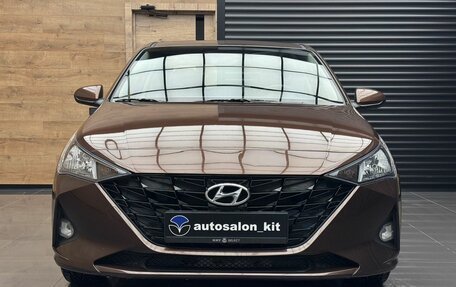 Hyundai Solaris II рестайлинг, 2021 год, 1 690 000 рублей, 2 фотография