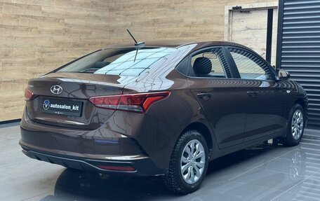 Hyundai Solaris II рестайлинг, 2021 год, 1 690 000 рублей, 4 фотография