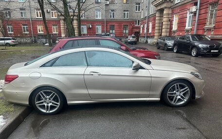 Mercedes-Benz E-Класс, 2015 год, 2 490 000 рублей, 15 фотография