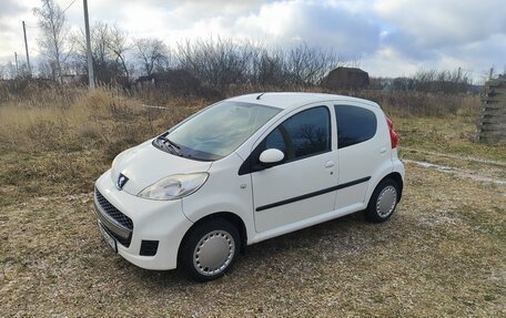 Peugeot 107 I рестайлинг, 2011 год, 450 000 рублей, 2 фотография