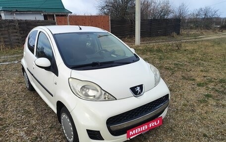 Peugeot 107 I рестайлинг, 2011 год, 450 000 рублей, 17 фотография