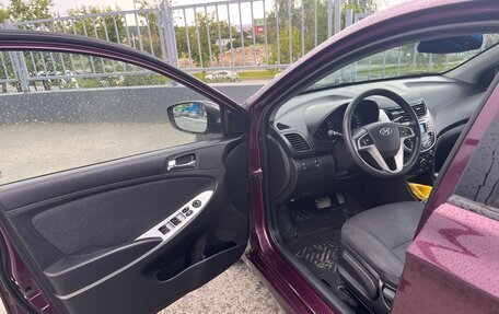 Hyundai Solaris II рестайлинг, 2012 год, 690 000 рублей, 3 фотография