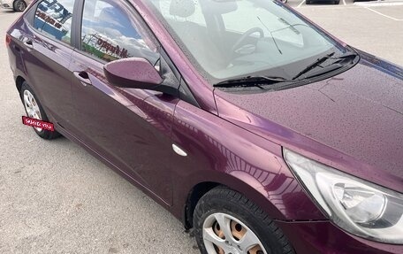 Hyundai Solaris II рестайлинг, 2012 год, 690 000 рублей, 9 фотография