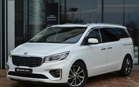 KIA Carnival III, 2018 год, 2 450 000 рублей, 1 фотография