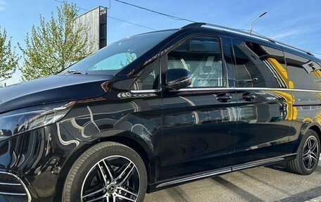 Mercedes-Benz V-Класс, 2025 год, 14 490 000 рублей, 2 фотография