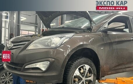 Hyundai Solaris II рестайлинг, 2015 год, 680 000 рублей, 1 фотография