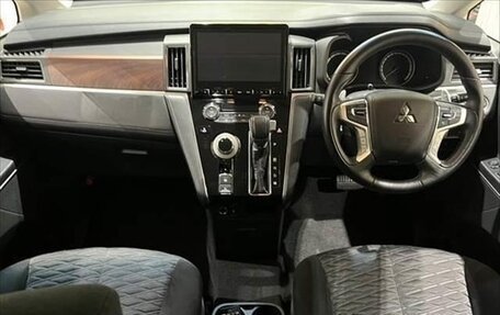 Mitsubishi Delica D:5 I, 2021 год, 2 780 000 рублей, 14 фотография