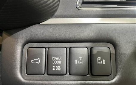 Mitsubishi Delica D:5 I, 2021 год, 2 780 000 рублей, 19 фотография