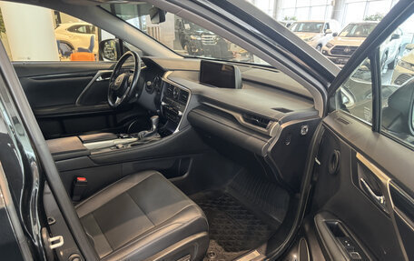 Lexus RX IV рестайлинг, 2018 год, 4 830 000 рублей, 13 фотография