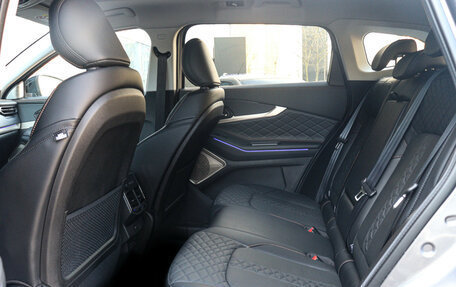 CheryExeed TXL, 2023 год, 3 000 000 рублей, 10 фотография