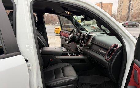 Rambler 1500, 2022 год, 6 800 000 рублей, 12 фотография