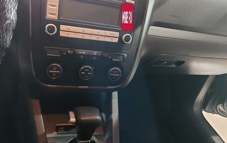 Volkswagen Jetta VI, 2008 год, 669 666 рублей, 17 фотография