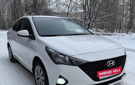 Hyundai Solaris II рестайлинг, 2021 год, 1 425 000 рублей, 3 фотография