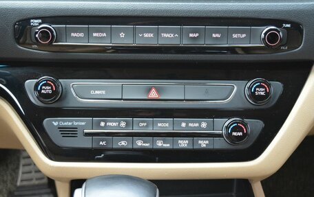 KIA Carnival III, 2018 год, 2 450 000 рублей, 23 фотография