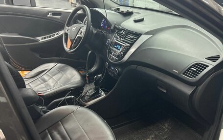 Hyundai Solaris II рестайлинг, 2015 год, 680 000 рублей, 2 фотография