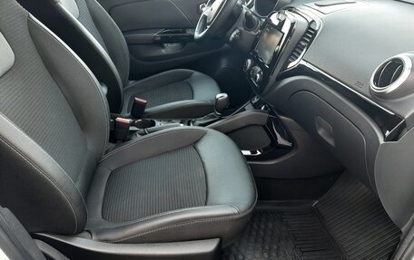 Renault Kaptur I рестайлинг, 2021 год, 1 880 000 рублей, 18 фотография