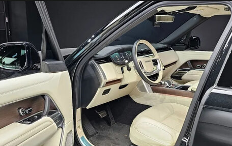 Land Rover Range Rover IV рестайлинг, 2023 год, 15 500 000 рублей, 8 фотография