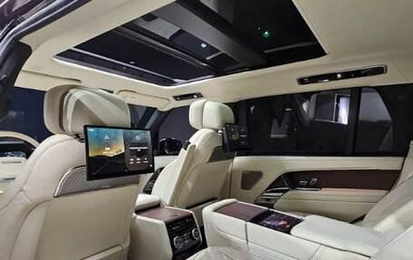 Land Rover Range Rover IV рестайлинг, 2023 год, 15 500 000 рублей, 10 фотография