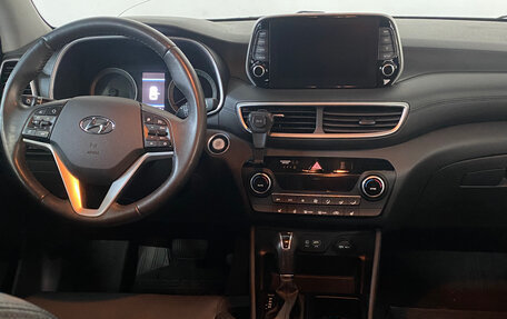 Hyundai Tucson III, 2019 год, 2 390 000 рублей, 8 фотография