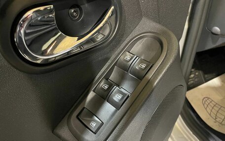 Renault Duster I рестайлинг, 2019 год, 1 800 000 рублей, 18 фотография