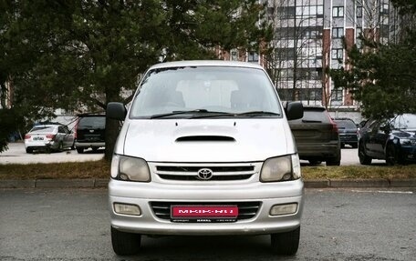 Toyota Town Ace III, 1999 год, 330 000 рублей, 2 фотография