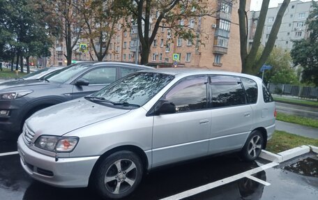 Toyota Ipsum II, 1997 год, 450 000 рублей, 4 фотография