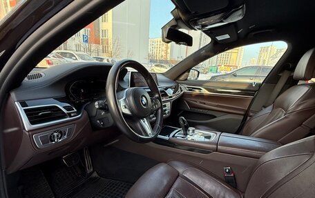 BMW 7 серия, 2019 год, 5 300 000 рублей, 14 фотография