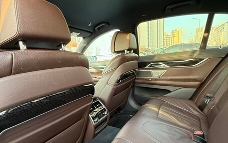 BMW 7 серия, 2019 год, 5 300 000 рублей, 12 фотография