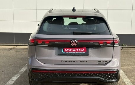 Volkswagen Tiguan, 2025 год, 4 815 000 рублей, 7 фотография