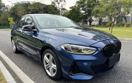 BMW 1 серия, 2021 год, 1 930 000 рублей, 2 фотография