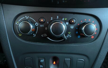 Renault Sandero II рестайлинг, 2016 год, 1 025 000 рублей, 12 фотография