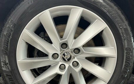 Skoda Superb III рестайлинг, 2018 год, 1 749 000 рублей, 20 фотография