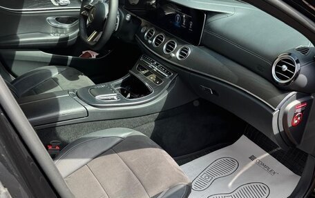 Mercedes-Benz E-Класс, 2021 год, 4 900 000 рублей, 8 фотография