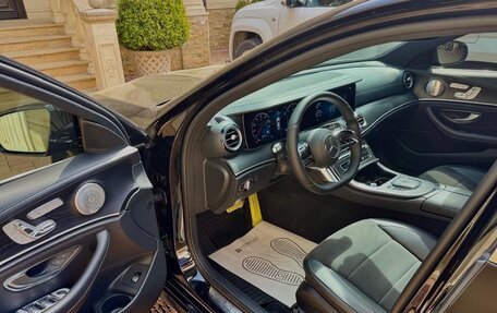 Mercedes-Benz E-Класс, 2021 год, 4 900 000 рублей, 7 фотография