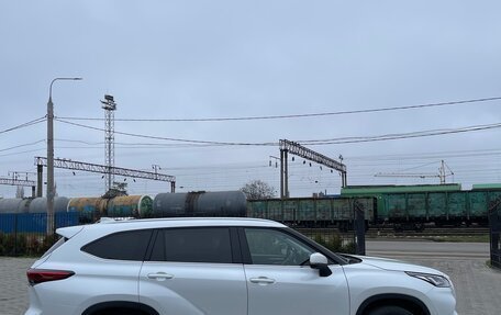 Toyota Highlander, 2025 год, 5 800 000 рублей, 4 фотография