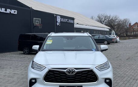 Toyota Highlander, 2025 год, 5 800 000 рублей, 2 фотография