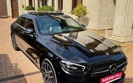 Mercedes-Benz E-Класс, 2021 год, 4 900 000 рублей, 3 фотография