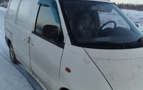 Nissan Serena I, 1999 год, 155 000 рублей, 1 фотография