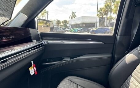 Cadillac Escalade V, 2025 год, 29 000 000 рублей, 9 фотография