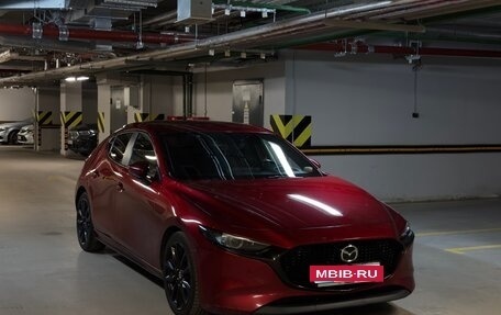 Mazda 3, 2019 год, 2 200 000 рублей, 2 фотография