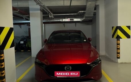 Mazda 3, 2019 год, 2 200 000 рублей, 9 фотография