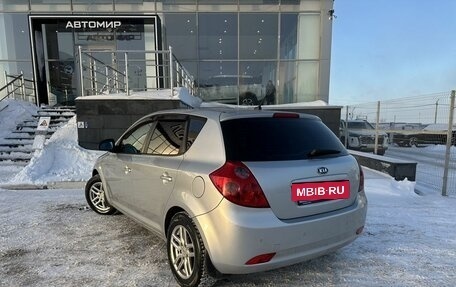 KIA cee'd I рестайлинг, 2009 год, 700 000 рублей, 7 фотография