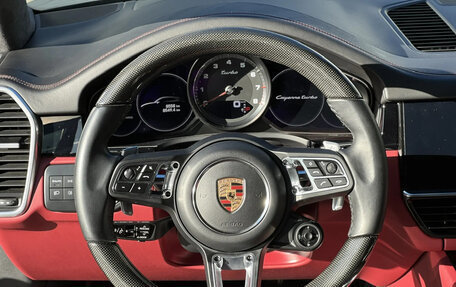 Porsche Cayenne III, 2022 год, 20 000 000 рублей, 15 фотография