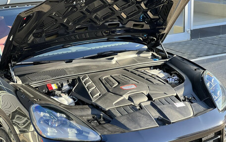 Porsche Cayenne III, 2022 год, 20 000 000 рублей, 25 фотография